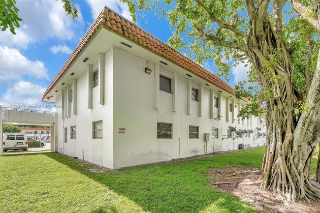 Building Photo - 400 NW 65th Ave Unit 213