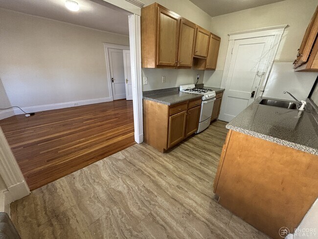 Photo - 235 Park Dr Unit 11