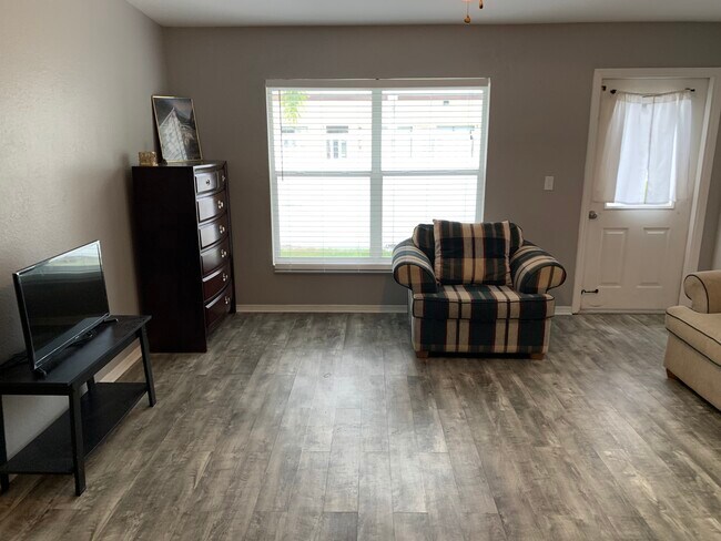 Photo - 634 Green Valley Rd