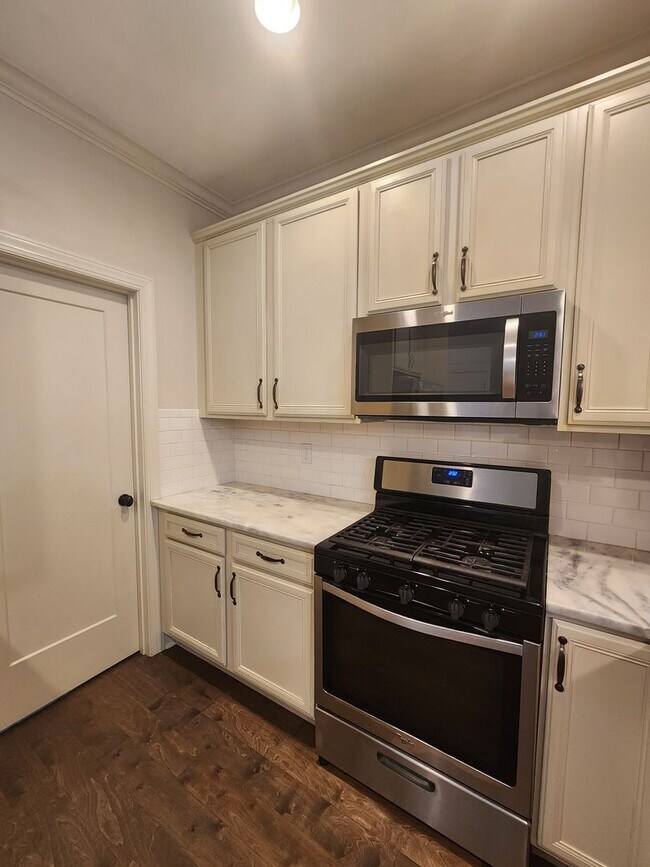 Photo - Black Mountain Rental-Tudor Croft