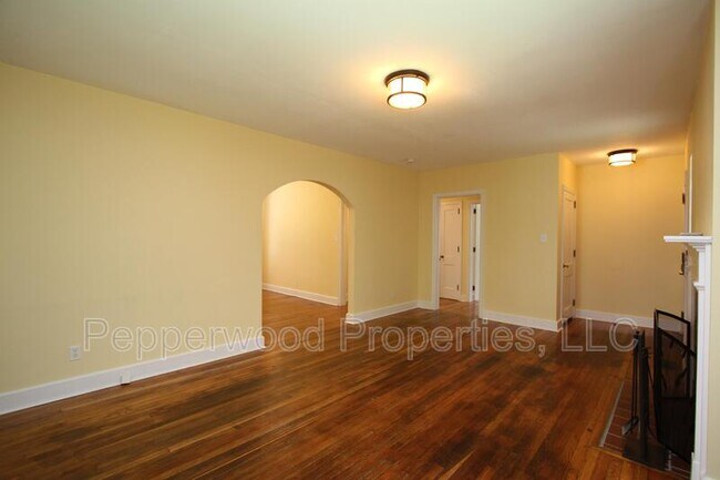 Photo - 111 Timothy St