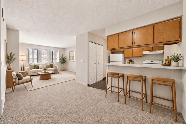 Fox Grove Apartments