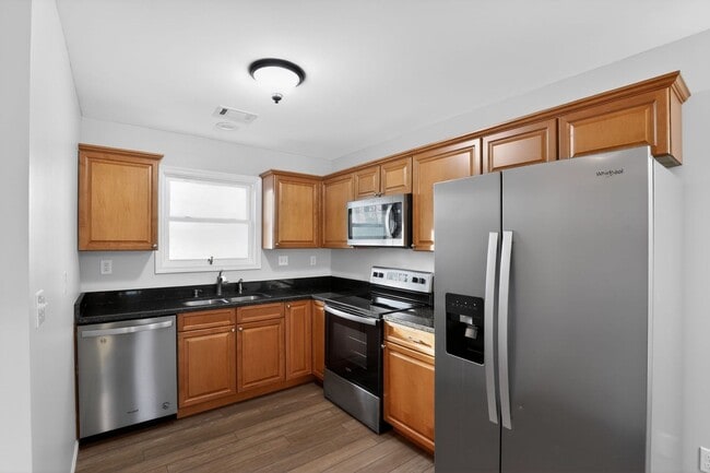 Photo - Charming 2BR Duplex in Hendersonville