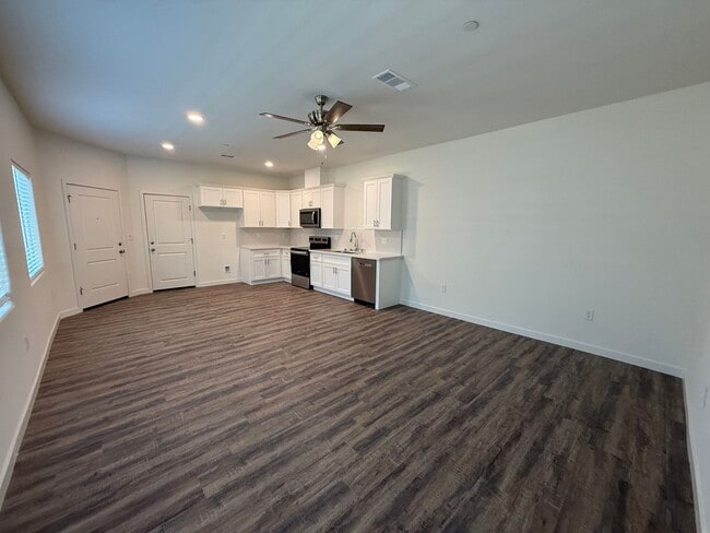 Photo - 9207 Prometheus Dr Unit B