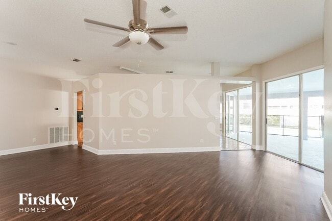 Photo - 28721 Cottagewood Dr