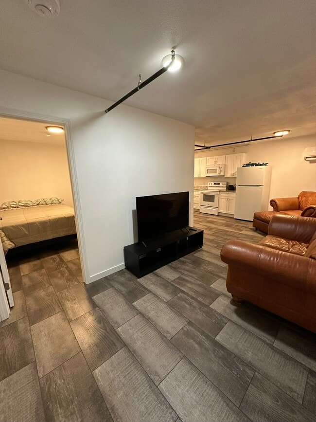 Photo - 1120 Montana St Unit Apt 41