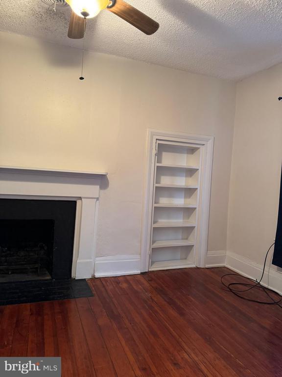 Photo - 113 E Main St Unit 4