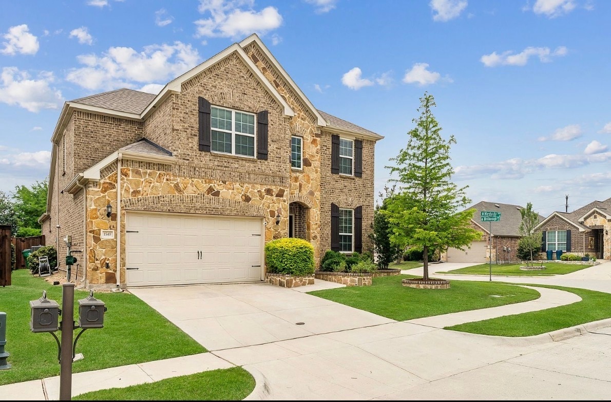 Photo - 1549 Westborough Ln
