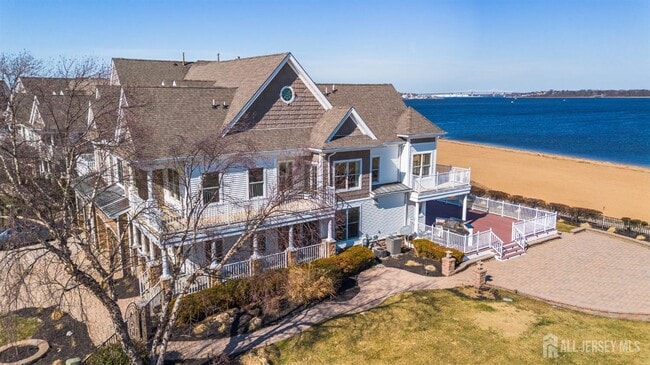 Photo - 76 Raritan Reach Rd