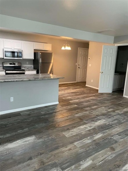 Photo - 32 N Harlan St