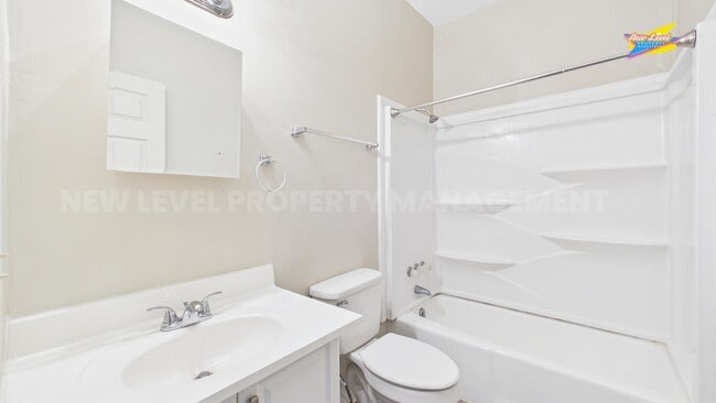 Photo - 352 N Holyoke Pl