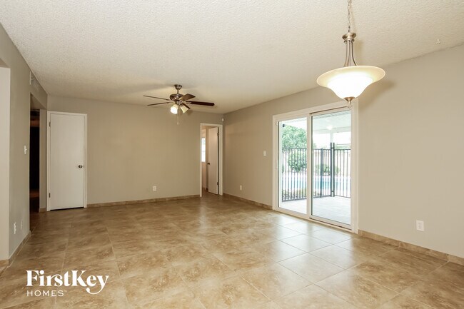 Photo - 11202 N 38th Ave