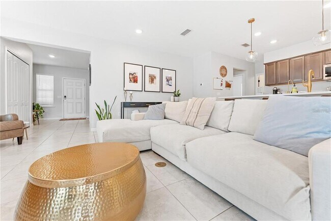 Photo - 893 NW 252 Dr