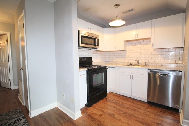 Photo - 1374 Bradley Dr