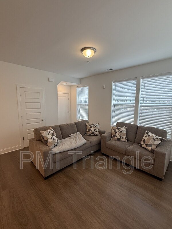 Photo - 1215 Shaw View Aly Unidad 101