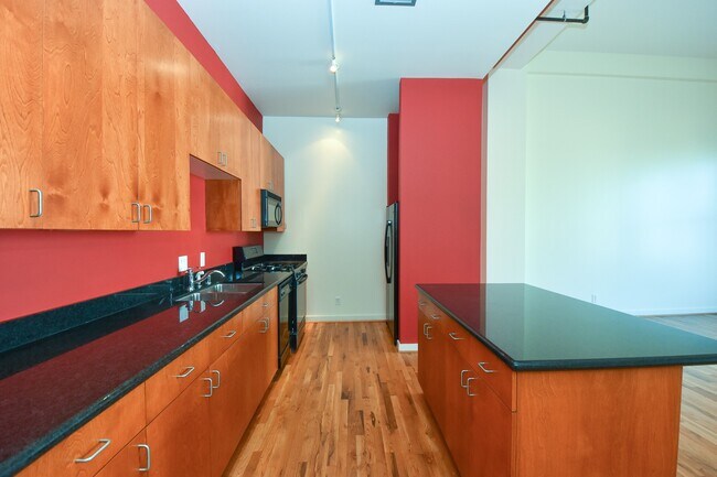 Photo - 915 Franklin St Unit 2H