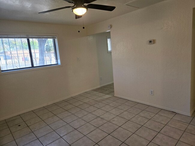 Photo - Cozy 2 Bed, 1 Bath in a duplex in Phoenix