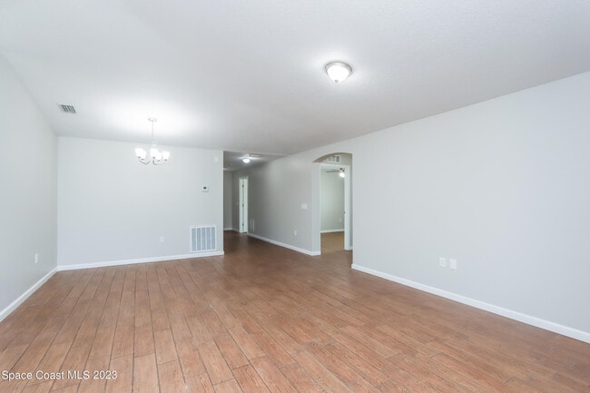 Photo - 3051 Fitzpatrick Ave