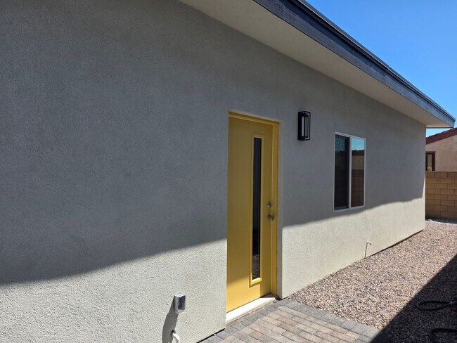 Photo - 370 Riverfront Dr Unit 370 Riverfront #2