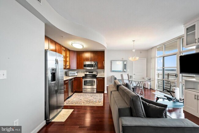 Photo - 157 Fleet St Unit 1010