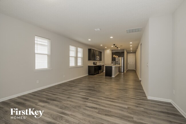 Photo - 11010 Chitwood Dr