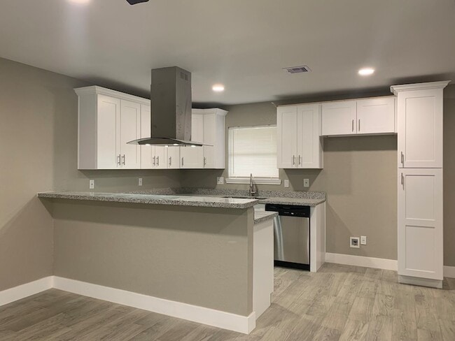 Photo - 231 Acker St