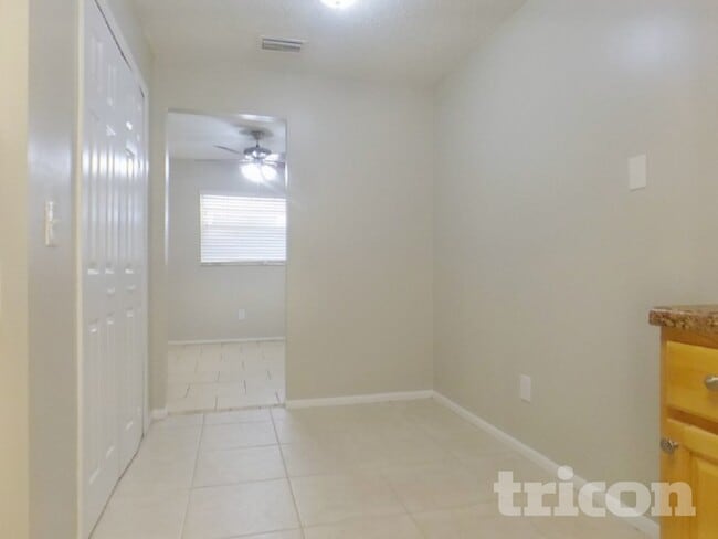 1525 Guinevere Dr