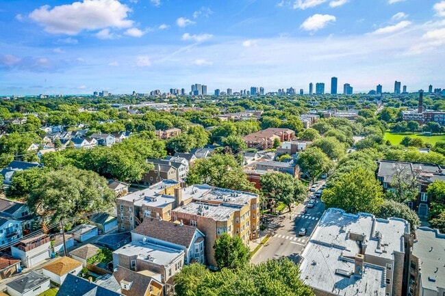 Photo - 2208 W Foster Ave Unit 2206-GDN