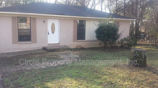 Building Photo - 2711 Monticello Dr NW