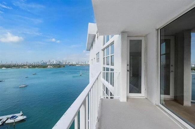 Photo - 1228 West Ave Unidad 1415
