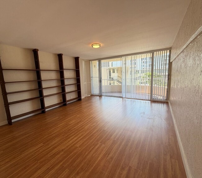 Photo - 1447 Kewalo St Unit 304