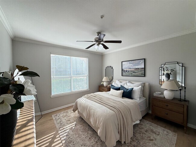 Photo - 14807 Woodland Hills Dr Unit B2F2208