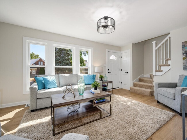 Photo - 4036 W 57th St