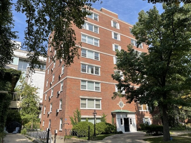 Building Photo - 1101 Grove St Unit 6B
