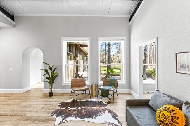 Photo - 25400 Pine Ridge Rd