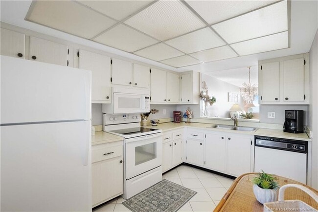 Building Photo - 3200 N Hwy A1A Unit 805 Rental