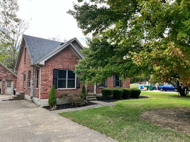 Photo - 555 Zinnia Way House