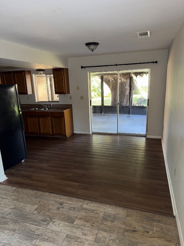 Photo - 68 Hardee St