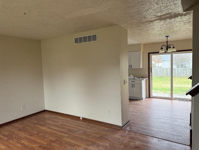 Photo - 5814 Laporte Dr