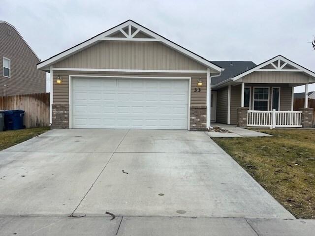 Building Photo - 3 Bed 2 Bath House in Nampa!