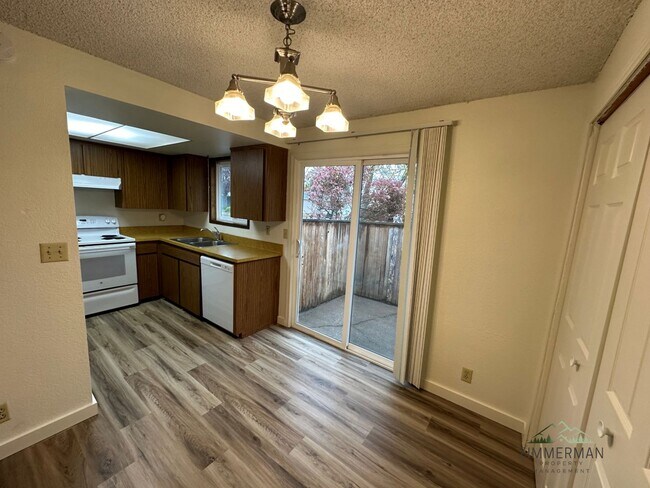 Photo - 2126-2128 N 8th St Unit 2126 8th St