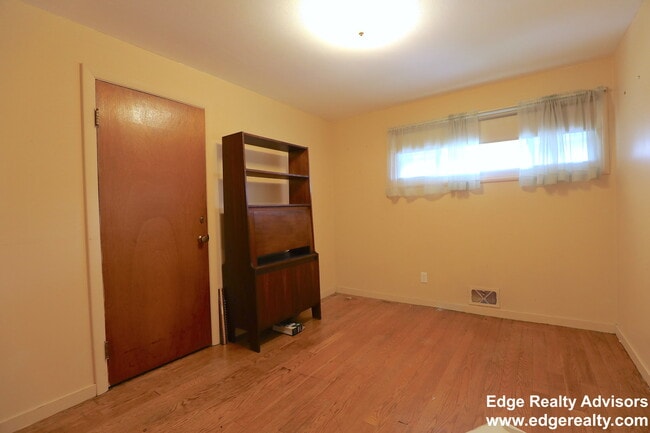 Photo - 155 Kenrick St Unit 1