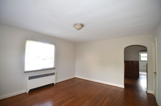 Building Photo - 6320 Kennedy Ave