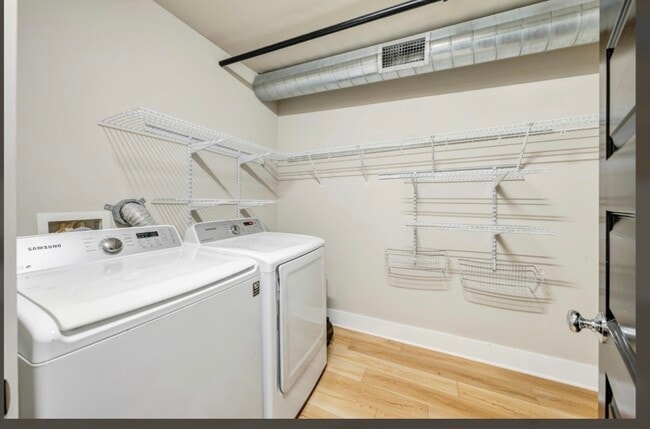 Photo - 324 Salem Ave SW Unit 302
