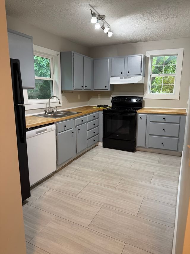 1315 S High St Unit B, Columbia TN