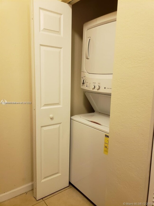 Photo - 17120 SW 95th Terrace Unit Studio