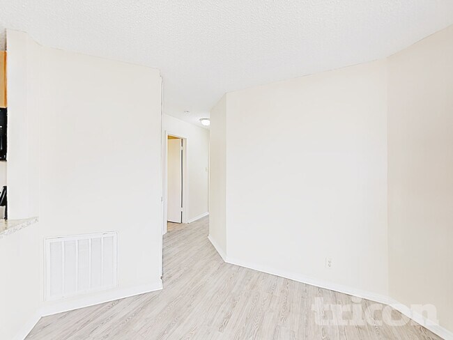 Photo - 10526 Kinderhook Dr