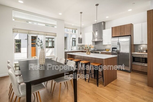 Photo - 170 107th Ct SE