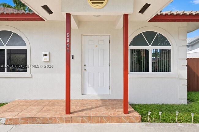 5945 NW 38th St Unit 5947