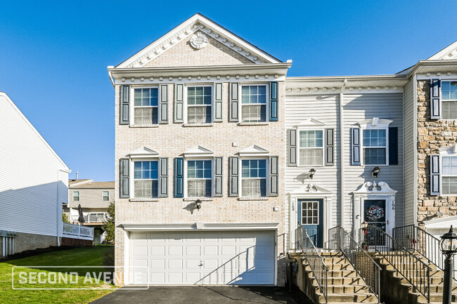 Photo - 108 Mizpark Dr Townhome